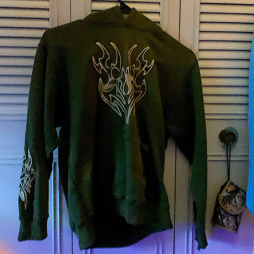 Silver point sweater